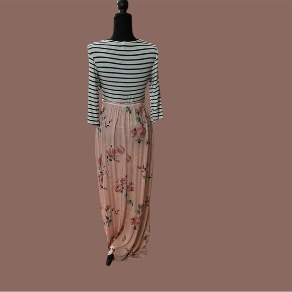 WOMENS SIZE SMALL MAXI MATERNITY DRESS BY PINKBLUSH GENTLY WORN - Picture 2 of 2